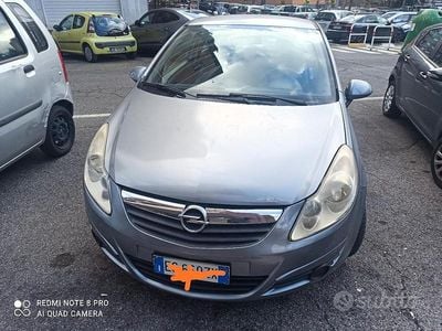 Usata Opel Corsa 75 CV (55 kW) 2010 Grigio Utilitaria