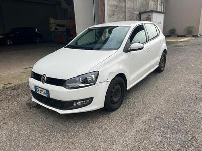 Usata VW Polo Comfortline 70 CV (51 kW) 2013 Bianco Utilitaria