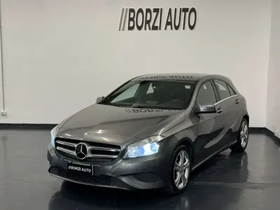 Usata Mercedes A180 109 CV (80 kW) 2015 Grigio Utilitaria
