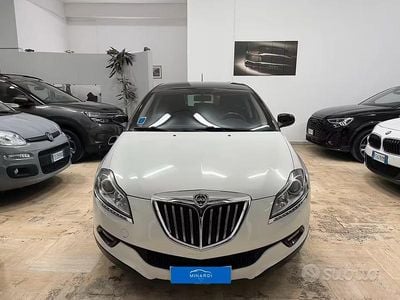 Usata Lancia Delta 120 CV (88 kW) 2011 Beige Utilitaria