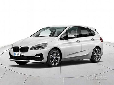 Usata BMW 218 Active Tourer Comfort Edition 150 CV (110 kW) 2019 Bianco Monovolume
