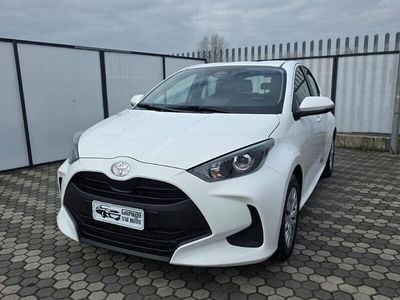 Usata Toyota Yaris Hybrid Active 116 CV (85 kW) 2025 Bianco