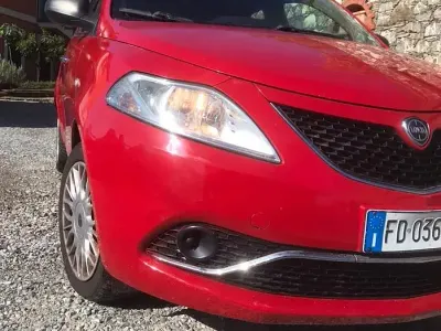 Usata Lancia Ypsilon