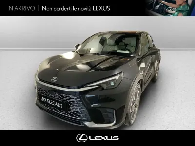 Nuova Lexus LBX 136 CV (100 kW) 2026 Deep black SUV