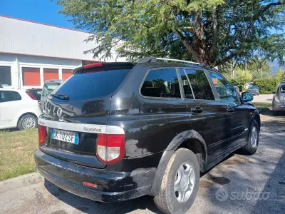 Usata SsangYong Kyron 141 CV (103 kW) 2007 Nero SUV