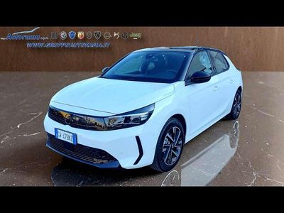 Usata Opel Corsa 101 CV (74 kW) 2024 Bianco Berlina