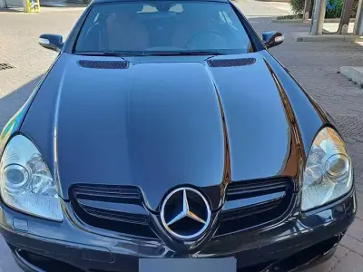 Usata Mercedes SLK200 163 CV (119 kW) 2006 Nero Cabrio