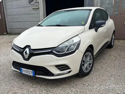 Usata Renault Clio IV Intens 75 CV (55 kW) 2017 Bianco Berlina