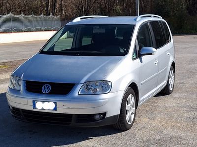 Grigio Usata 2004 VW Touran Monovolume | 2000 € (Buon prezzo)
