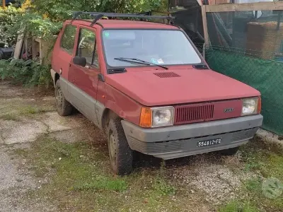 Usata Fiat Panda 30 CV (22 kW) 1982 Rosso Utilitaria