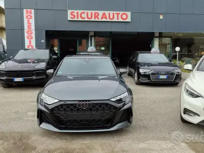 Usata Audi RS3 Ambiente 400 CV (294 kW) 2024 Grigio Berlina
