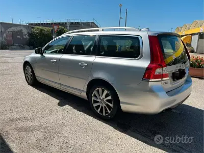 Usata Volvo V70 Summum 150 CV (110 kW) 2015 Grigio Station wagon