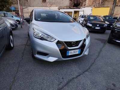 Usata Nissan Micra Acenta 70 CV (51 kW) 2018 Argento Utilitaria