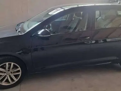 Usata VW Golf VII Trendline 116 CV (85 kW) 2020 Nero Berlina