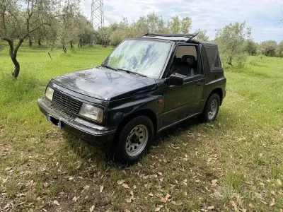 Usata Suzuki Vitara 75 CV (55 kW) 1994 Nero SUV