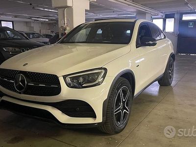 Usata Mercedes GLC300 211 CV (155 kW) 2020 Bianco Coupé