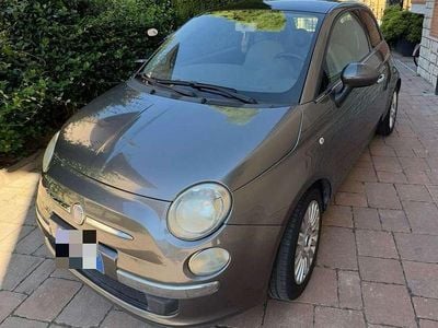 Begagnad Fiat 500 Lounge 69 HK (50 kW) 2012 Grå Halvkombi