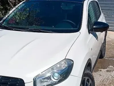 Usata Nissan Qashqai 360º 140 CV (102 kW) 2013 Bianco SUV