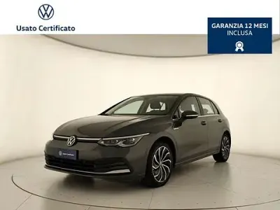 Usata VW Golf VIII Style 150 CV (110 kW) 2023 Grigio Utilitaria