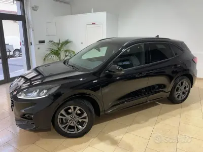 Usata Ford Kuga ST-Line 120 CV (88 kW) 2022 Nero SUV