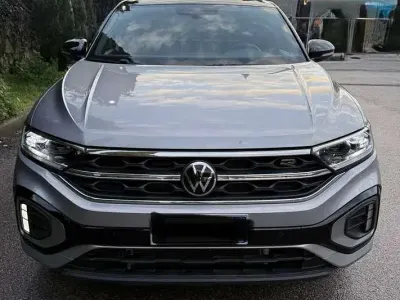 Usata VW T-Roc R-line 150 CV (110 kW) 2024 SUV