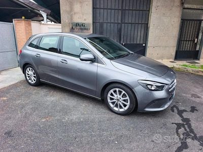 Usata Mercedes B180 116 CV (85 kW) 2019 Grigio Utilitaria