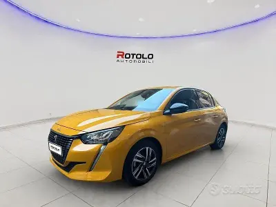 Usata Peugeot 208 Allure 101 CV (74 kW) 2023 Giallo Utilitaria