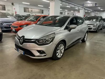 Second-hand Renault Clio IV 75 CP (55 kW) 2018 Gri Berlinǎ