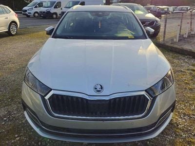 Usata Skoda Octavia Style 150 CV (110 kW) 2023 Grigio Station wagon
