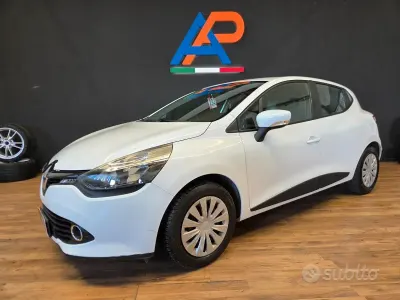 Usata Renault Clio IV 75 CV (55 kW) 2015 Bianco Berlina
