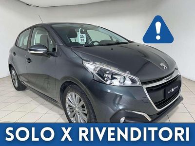 Usata Peugeot 208 Active 82 CV (60 kW) 2016 Grigio metallizzato Utilitaria