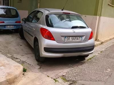 Usata Peugeot 207 75 CV (55 kW) 2007 Grigio Berlina