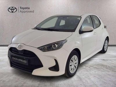Usata Toyota Yaris Hybrid 92 CV (67 kW) 2025 Bianco Berlina