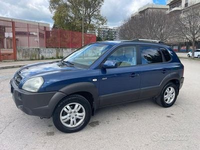 Usata Hyundai Tucson Active 140 CV (102 kW) 2006 Blu SUV
