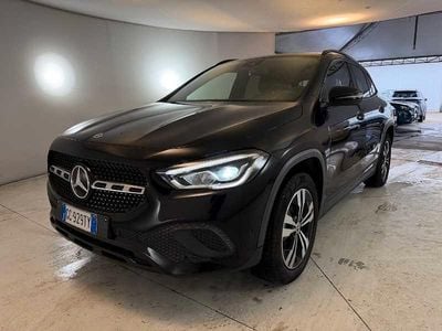 Usata Mercedes GLA180 Business 116 CV (85 kW) 2020 Nero SUV