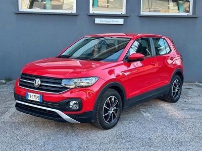 Usata VW T-Cross 95 CV (69 kW) 2019 Rosso SUV