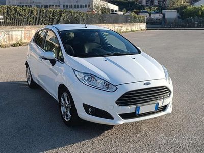 usata Ford Fiesta 6ª serie - 2016