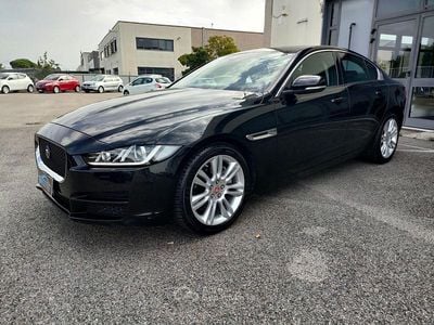 Usata Jaguar XE 179 CV (131 kW) 2018 Nero Berlina