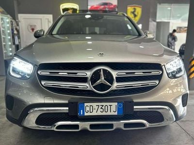 Usata Mercedes GLC300 Business 211 CV (155 kW) 2020 Beige SUV