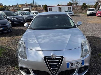 Usata Alfa Romeo Giulietta Exclusive 140 CV (102 kW) 2012 Grigio Utilitaria