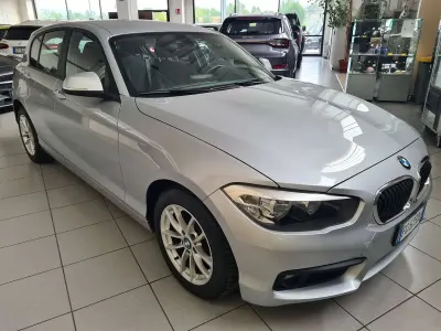 Usata BMW 116 Sport Line 116 CV (85 kW) 2016 Argento Utilitaria