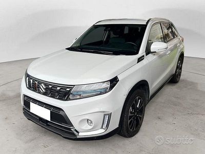 Usata Suzuki Vitara 116 CV (85 kW) 2023 Bianco SUV