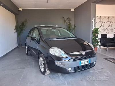 Usata Fiat Grande Punto Dynamic 77 CV (56 kW) 2010 Marrone Utilitaria