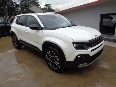 Usata Jeep Avenger Summit 101 CV (74 kW) 2024 Bianco SUV