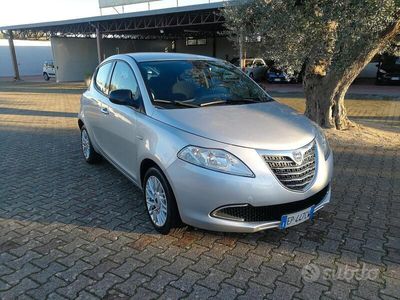 usata Lancia Ypsilon 1.2 5 porte GPL Ecochic NAVI