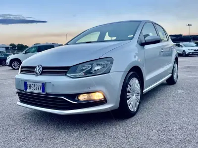 Usata VW Polo 90 CV (66 kW) 2017 Grigio Berlina