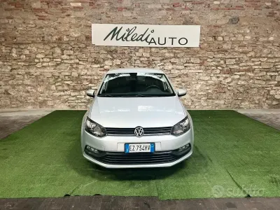 Usata VW Polo Comfortline 75 CV (55 kW) 2015 Grigio Berlina