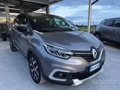 Usata Renault Captur 90 CV (66 kW) 2018 Grigio SUV