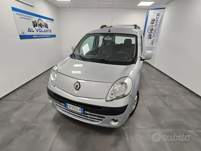 Usata Renault Kangoo 90 CV (66 kW) 2010 Grigio Monovolume