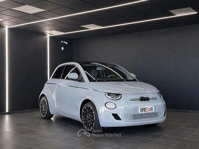 Usata Fiat 500e La Prima 42 kW (58 CV) 2021 Perlato Cabrio